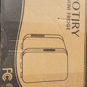Potiry mini fridge